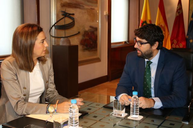 López Miras se reúne con la alcaldesa de Archena, Patricia Fernández