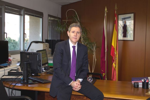 El director del Centro de RTVE en la Región, Juan de Dios Martínez, pregonero de las fiestas de Moros y Cristianos de Archena