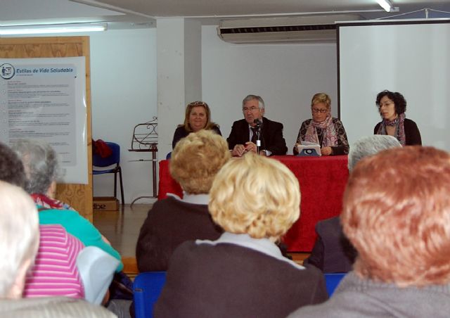 En marcha el IV Ciclo de Salud 'Envejecimiento activo y saludable' dirigido a las personas mayores del municipio