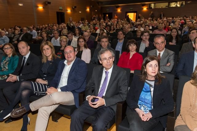 Pedro Antonio Sánchez afirma que 'recuperamos y abrimos espacios para la cultura y los vecinos como el nuevo Teatro Villa de Archena'