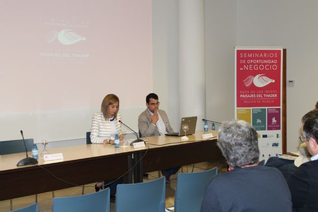 La Alcaldesa de Archena presenta el Seminario de Oportunidad de Negocio Ruta de los Íberos - Paisajes del Thader
