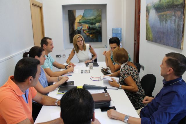 La Junta de Gobierno Municipal aprueba la terminación del saneamiento de calle Lorca y más fases del centro del Otro Lao