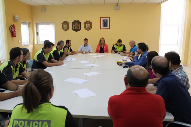 Reunión Alcaldesa, Concejal, Directores de centros escolares y Policías Tutores para marcar las pautas de este curso