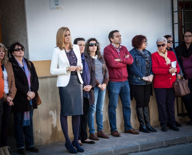 Minuto de silencio en solidaridad con las víctimas del atentado que sufrió París