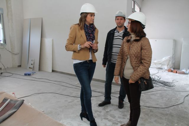 Las obras del edificio que albergará la nueva sede de la Policía Local y un Centro Cívico, en la calle Maestro Pepe, a punto de finalizar