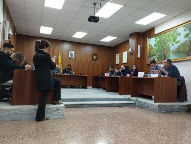 La Alcaldesa de Archena Patricia Fernández rechaza su propia moción sobre los puntos violetas aludiendo a comentarios del concejal de IU-Verdes