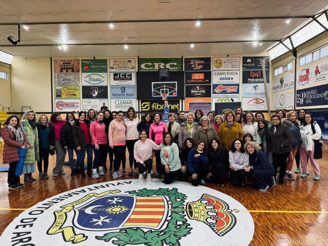 La alcaldesa de Archena inaugura la XXXV Semana de la Mujer con una sesión de empoderamiento femenino y mindfulness