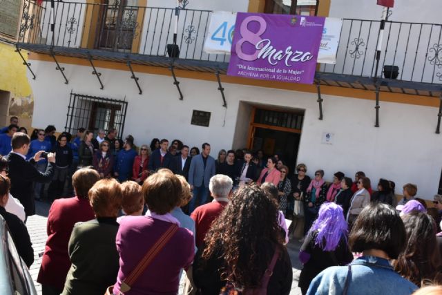 Lectura manifiesto de la Alcaldesa Archena por Día Internacional de la Mujer
