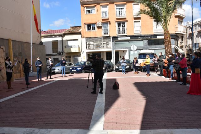 La Alcaldesa de Archena da lectura al Manifiesto Oficial en favor de la Mujer como acto central de la XXXI Semana de la Mujer