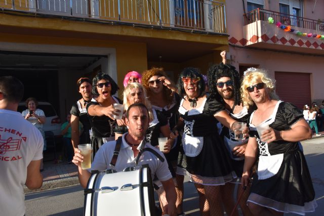 Desfile de carrozas y comparsas en las Fiestas Patronales de La Algaida