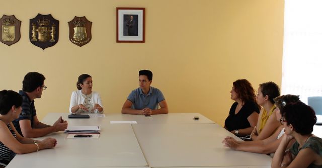 Las obras de cerramiento de la pista del colegio Emilio Candel comenzarán en breves meses