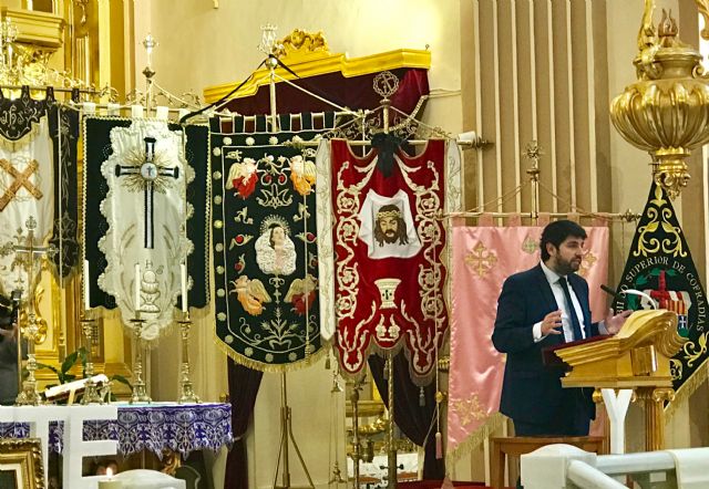 López Miras: 'La Semana Santa de Archena es una cita con el arte, la fe y una historia que se desgrana en sus doce cofradías'