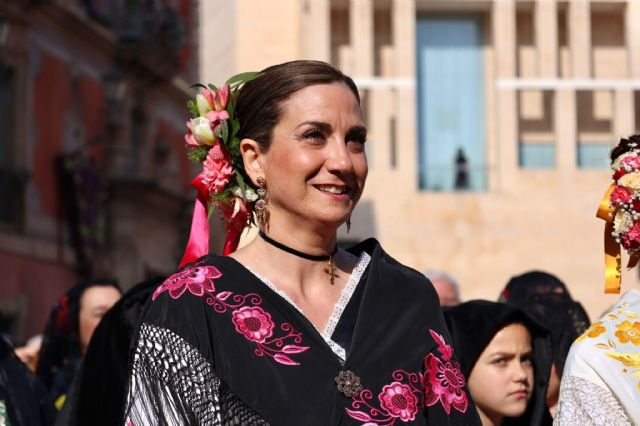 Patricia Fernández asiste a la misa huertana celebrada ante la imagen de la Virgen de la Fuensanta
