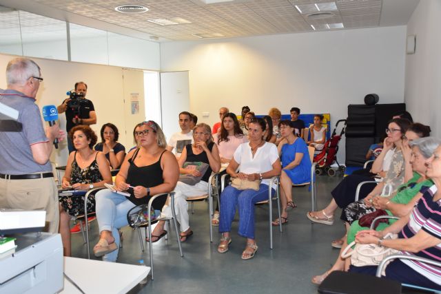 Presentado en Archena el Programa de Voluntariado dirigido a personas ingresadas en el Morales Meseguer con necesidades de acompañamiento