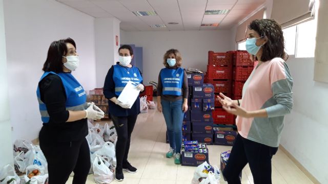 La despensa solidaria 'Archena te Cuida' supera las 600 familias atendidas