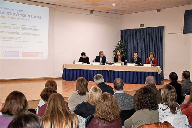 Más de 200 profesionales en el V Encuentro de Trabajo de la Psicología de la Intervención Social que se ha celebrado en Archena