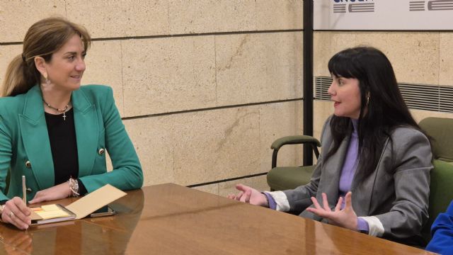 La alcaldesa de Archena se reúne con la presidenta de OMEP para impulsar el emprendimiento femenino