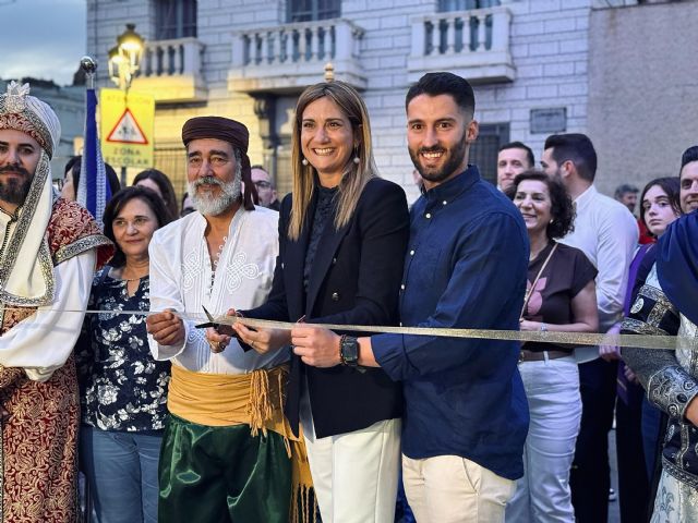 Archena luce sus mejores galas en la inauguración del Campamento de Moros y Cristianos