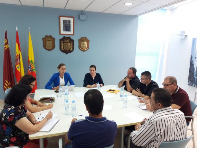 Primera reunión de la comisión para iniciar el proceso de nombramiento como Alcaldesa Perpetua a la Patrona de Archena, la Virgen  de la Salud