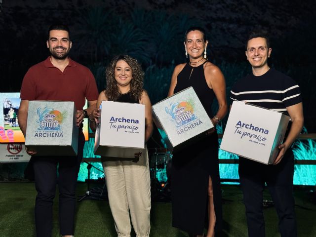 Patricia Fernández anima a 'vivir' 'Este verano elige Archena', una alternativa de ocio veraniego en un 'entorno inmejorable'