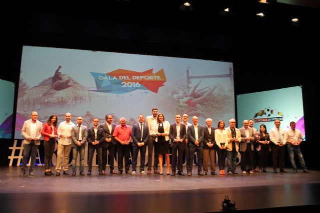 Lleno absoluto en la gran Gala del Deporte 2016 que contó con deportistas de élite y un homenaje a la UCAM