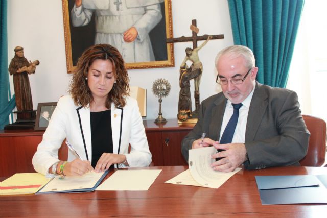 El Ayuntamiento de Archena firma un convenio con la UCAM para el desarrollo económico y social del municipio