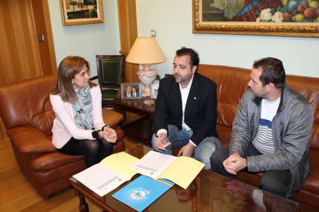 Ayuntamiento y Federación de Salvamento firman un convenio para la realización de acciones formativas de socorrismo