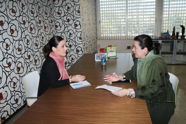 La Concejala Mari Carmen Alcolea solicita a la Dirección General de la Mujer la ampliación del horario de los servicios del CAVI