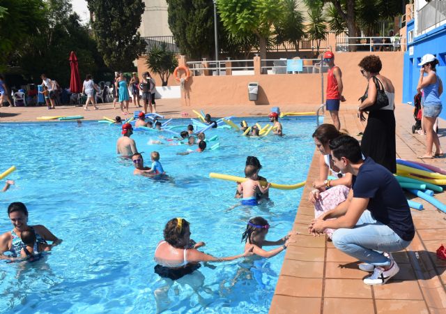 Más de 1300 alumnos participan en los cursos de natación de Archena