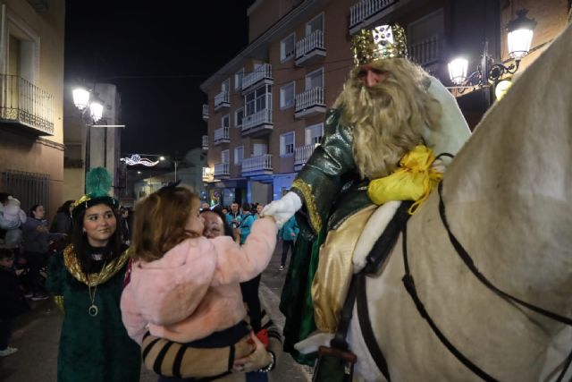 Miles de niños volvieron a presenciar una de las cabalgatas de Reyes Magos más espectacular de los últimos tiempos