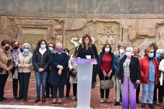 La alcaldesa de Archena, Patricia Fernández, se suma a la reivindicación del Día Internacional de la Mujer y reitera su firme compromiso 'con la igualdad plena'