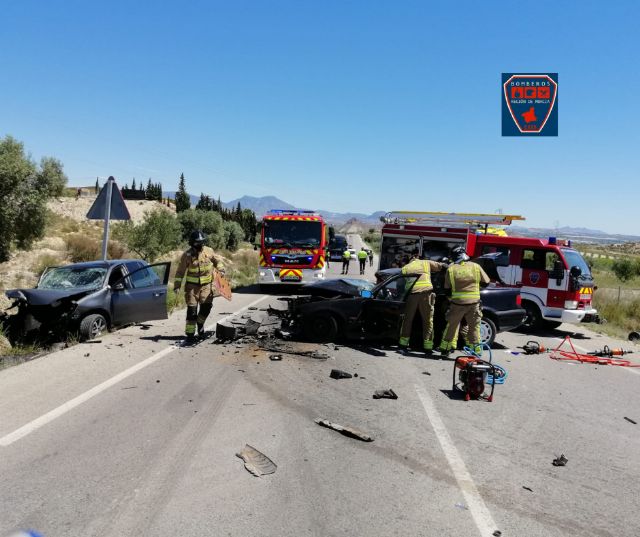 Un fallecido y dos heridos en un accidente de tráfico ocurrido en Archena			