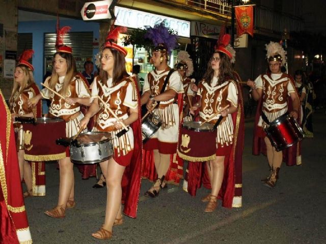 Los 'Armaos' y 'Manolas', por su incremento de integrantes, protagonistas del primero de los desfiles procesionales de Archena