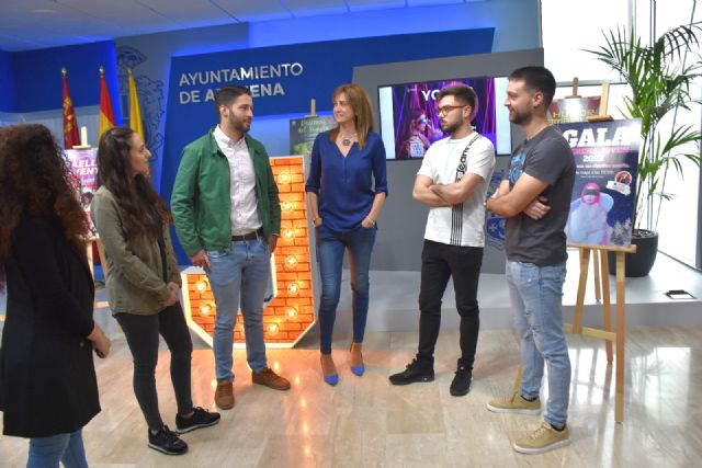 Patricia Fernández anima a los jóvenes a participar en la 'Semana joven de Archena', una oferta variada para disfrutar del tiempo libre