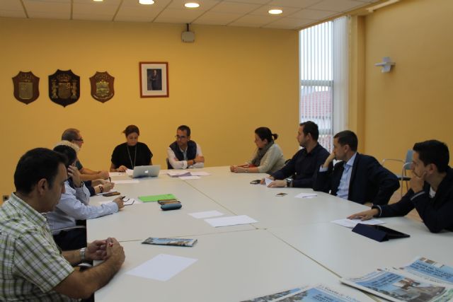 La Junta de Gobierno Municipal aprueba una subvención de 15.000 euros para Cáritas y una ayuda a la rehabilitación de la iglesia de San Juan