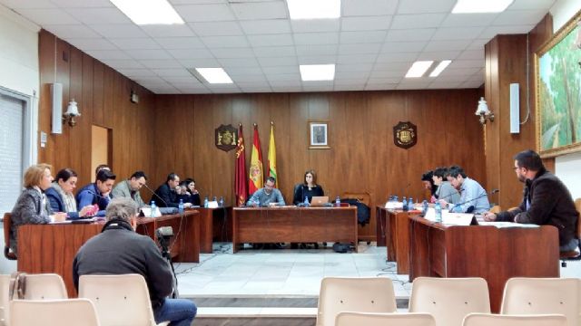 El Ayuntamiento muestra su apoyo a las Fuerzas y Cuerpos de Seguridad del Estado como garantes del Estado de Derecho así como su equiparación salarial